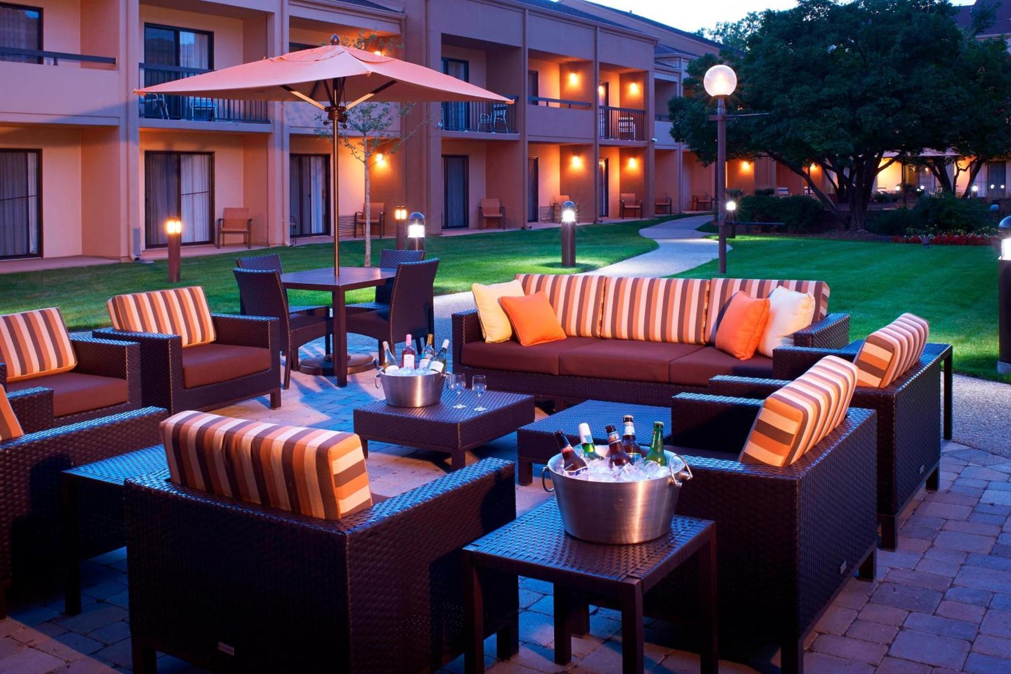 Courtyard Chicago Arlington Heights/South Ξενοδοχείο Εξωτερικό φωτογραφία