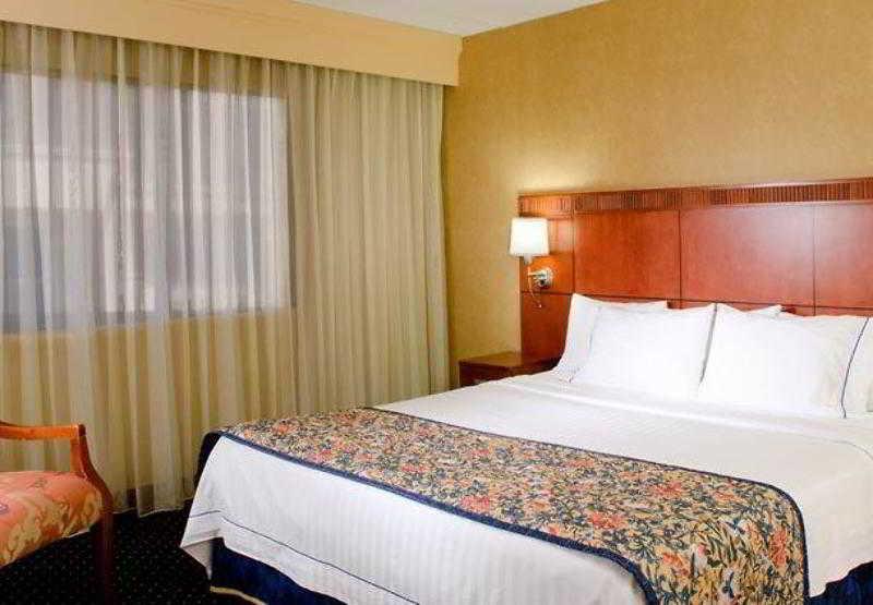 Courtyard Chicago Arlington Heights/South Ξενοδοχείο Εξωτερικό φωτογραφία